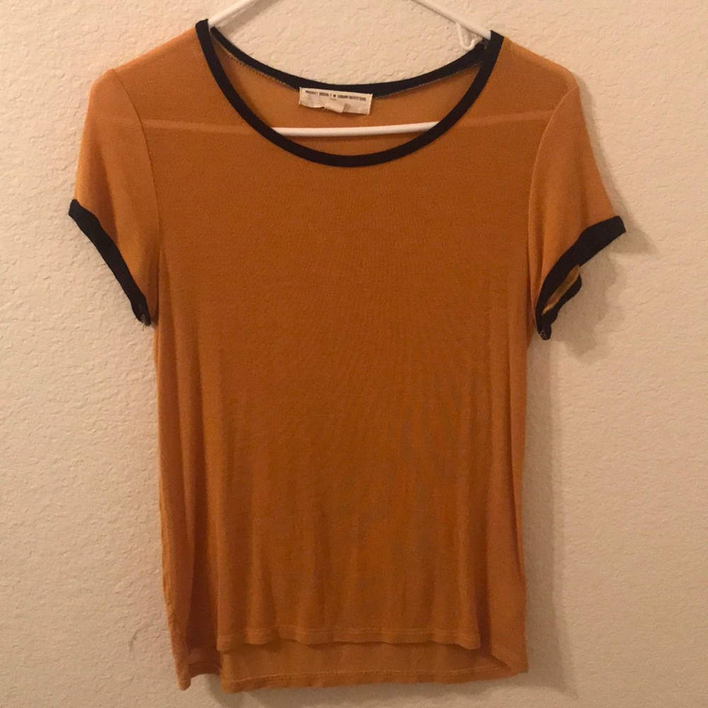 Urban outfitters short sleeve tee